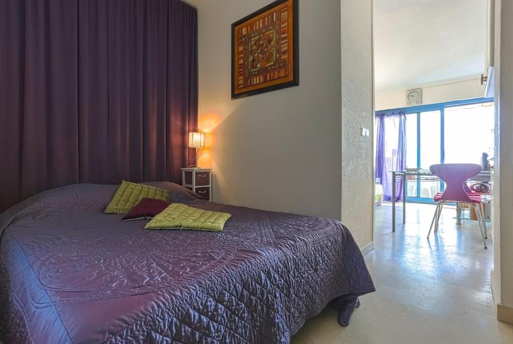 French Riviera 1 Bedroom On The Beach Facing Cannes Теуль-сюр-Мер Екстер'єр фото